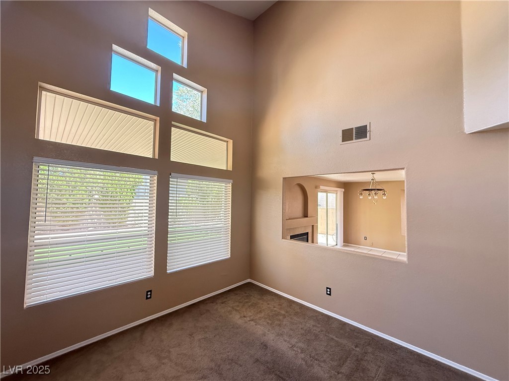 922 Prairie Grass Drive Property Photo 3