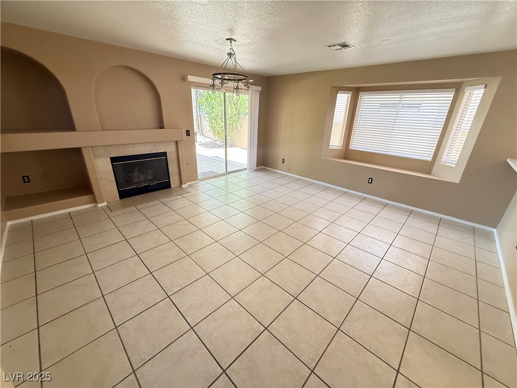 922 Prairie Grass Drive Property Photo 5