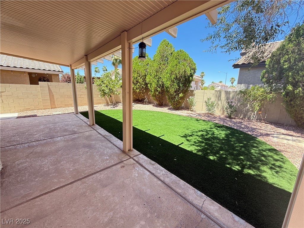 922 Prairie Grass Drive Property Photo 8