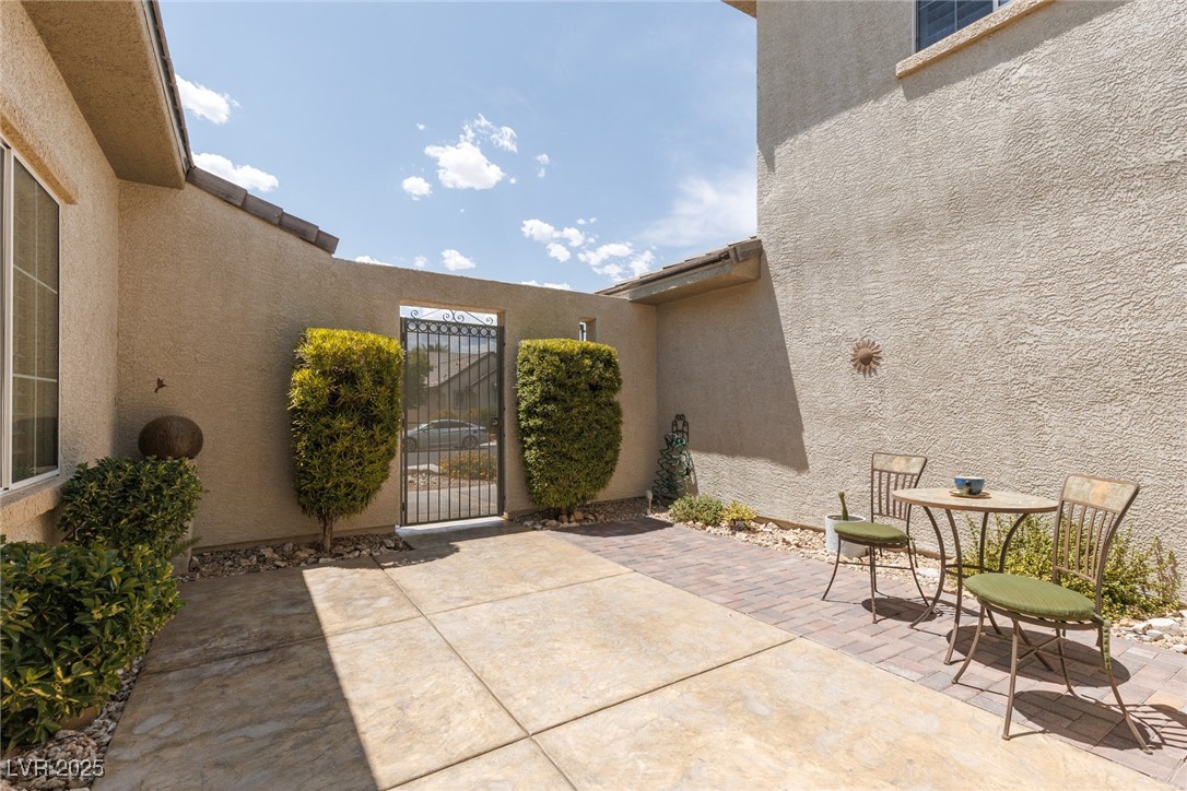 7516 Cliff Peaks Street Property Photo 5