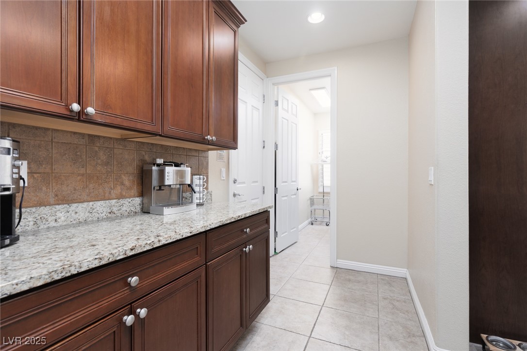 7516 Cliff Peaks Street Property Photo 25
