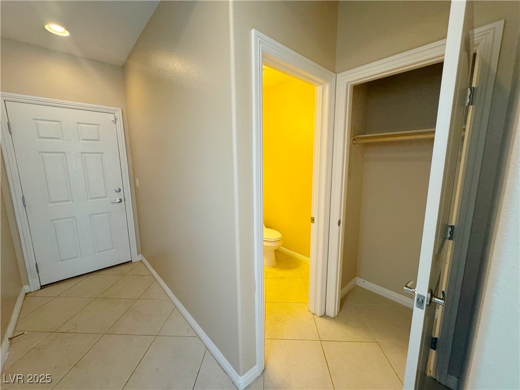 9417 Sand Tiger Avenue Property Photo 2