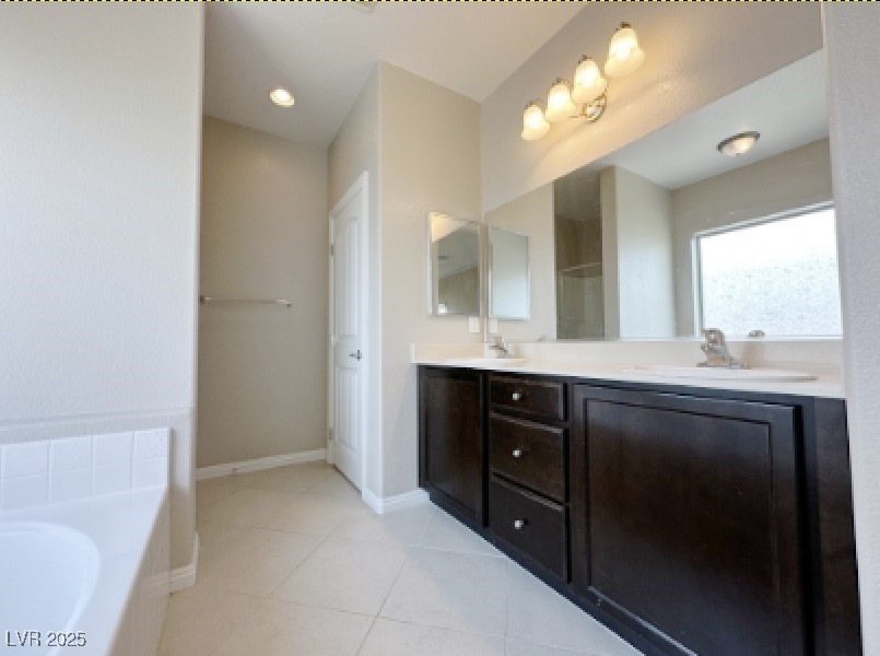 9417 Sand Tiger Avenue Property Photo 13