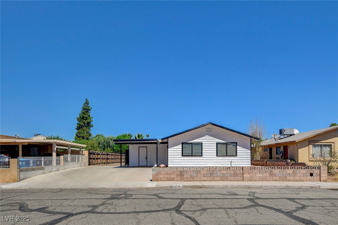 4748 Terra Linda Avenue Property Photo 3