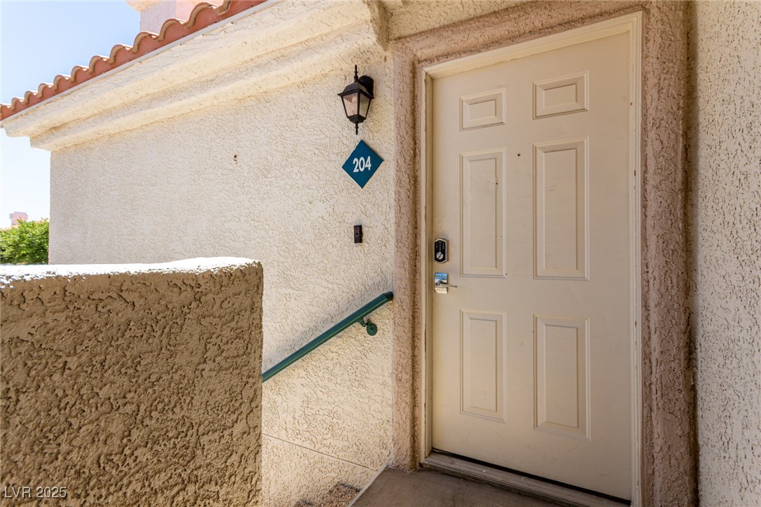 7904 Fossil Creek Lane 204 Property Photo 4