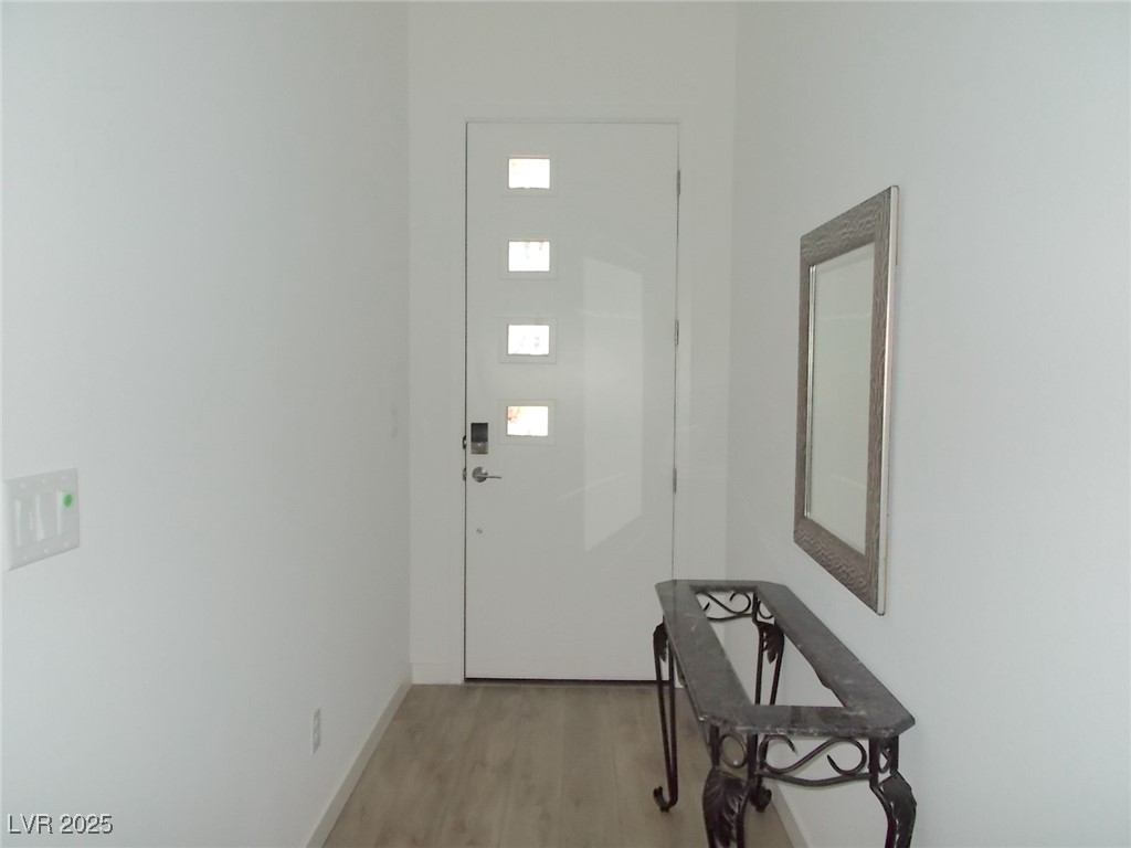 3360 Santa Verdiana Street Property Photo 2