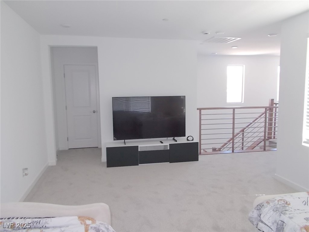 3360 Santa Verdiana Street Property Photo 24