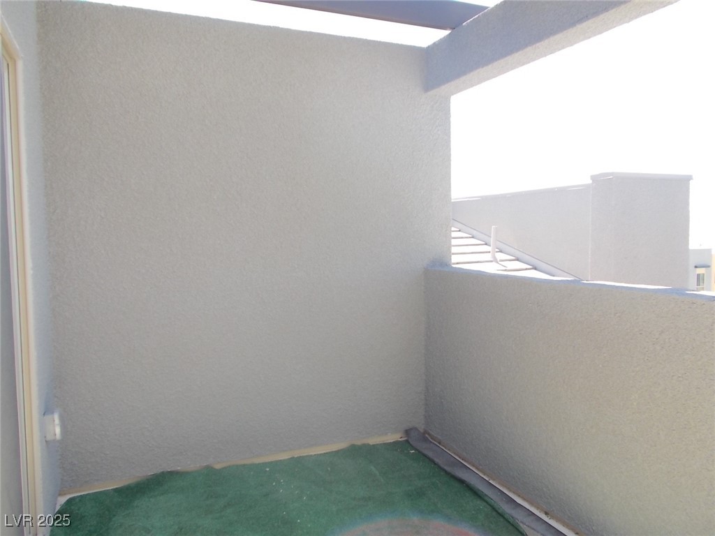 3360 Santa Verdiana Street Property Photo 28