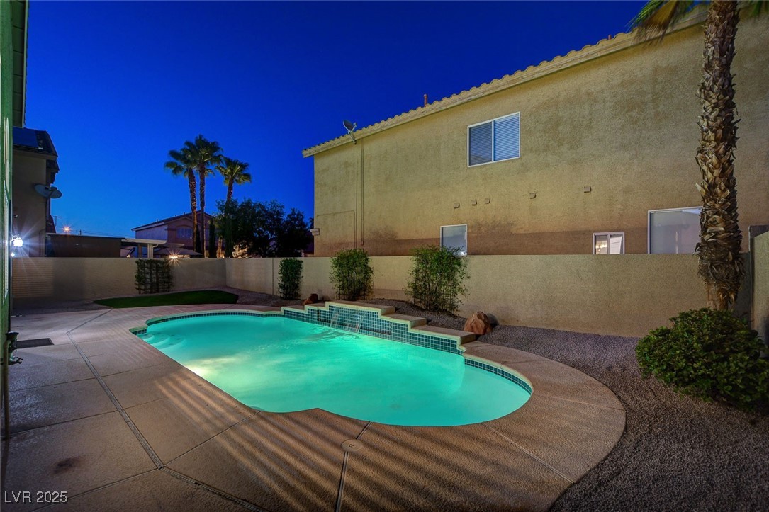 9324 Bondeno Street Property Photo 2