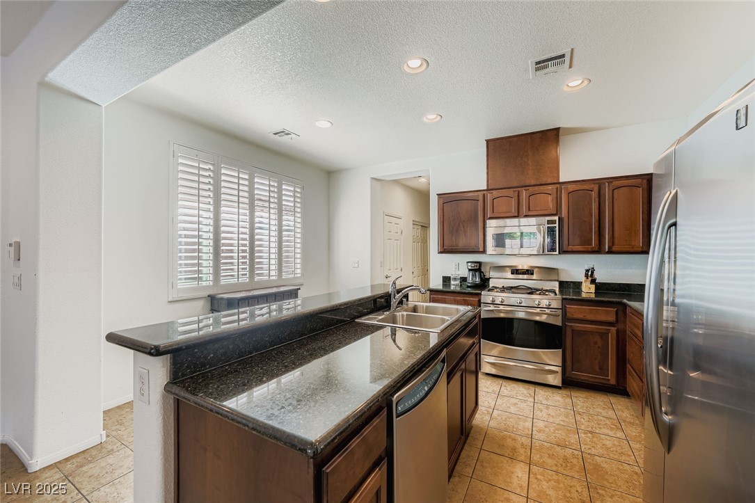 1005 Ambrosia Drive Property Photo 6