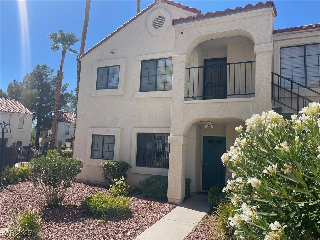 4860 Nara Vista Way 201 Property Photo 1