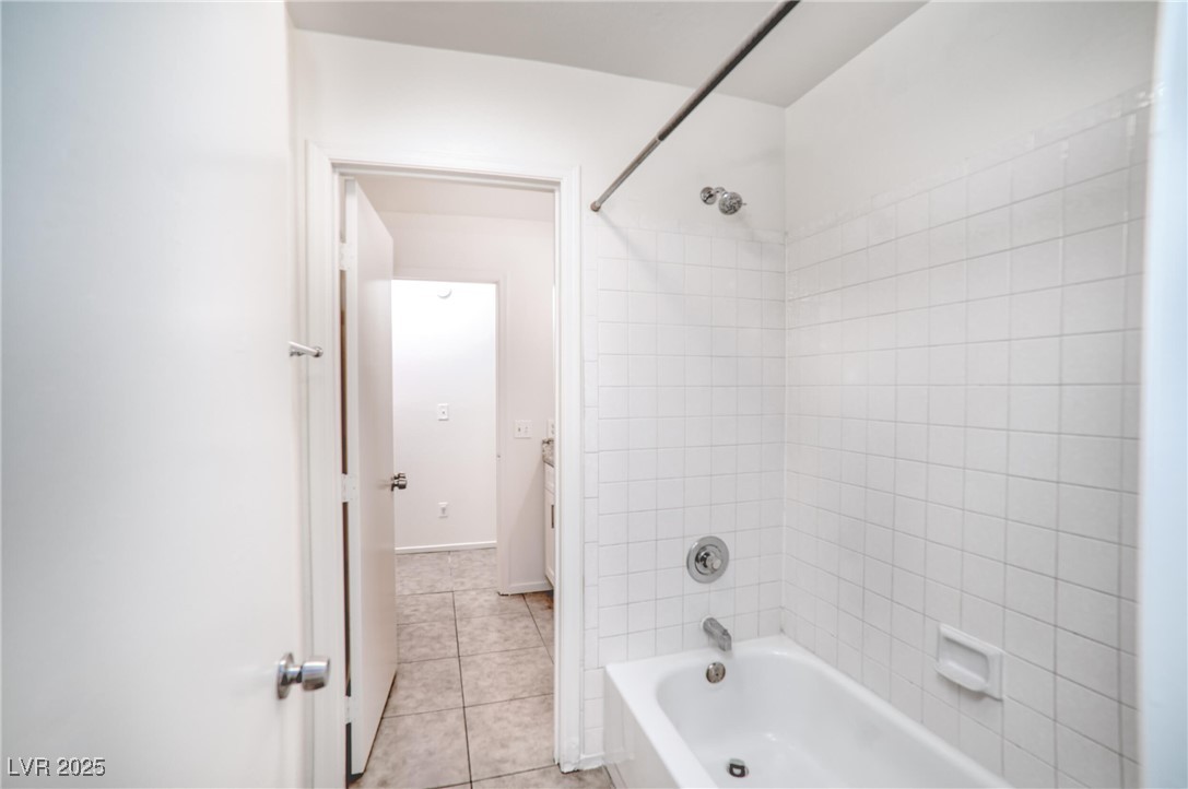 2542 Grand Basin Drive Property Photo 15