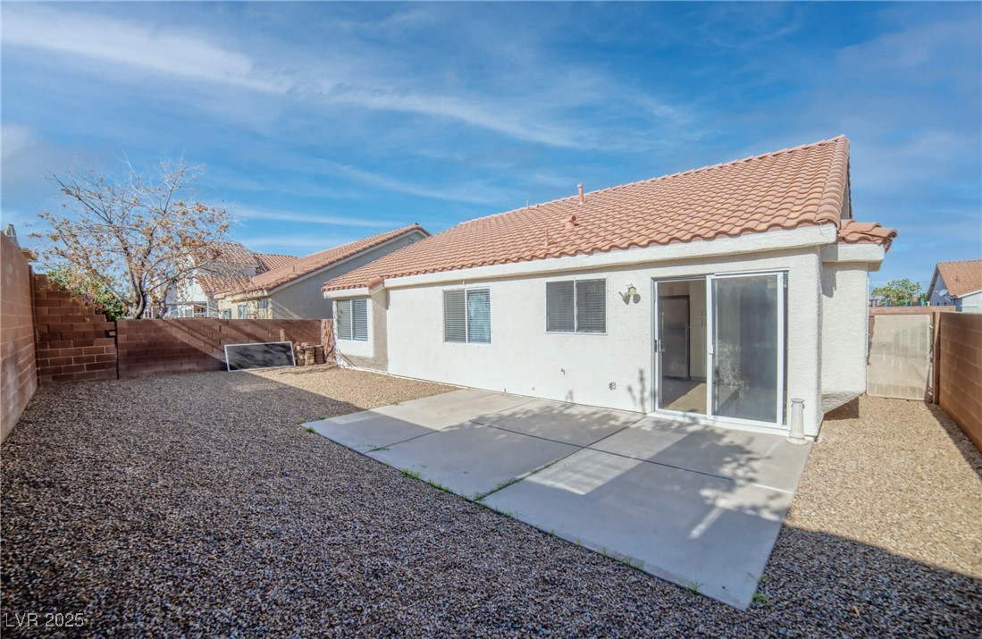 2542 Grand Basin Drive Property Photo 17