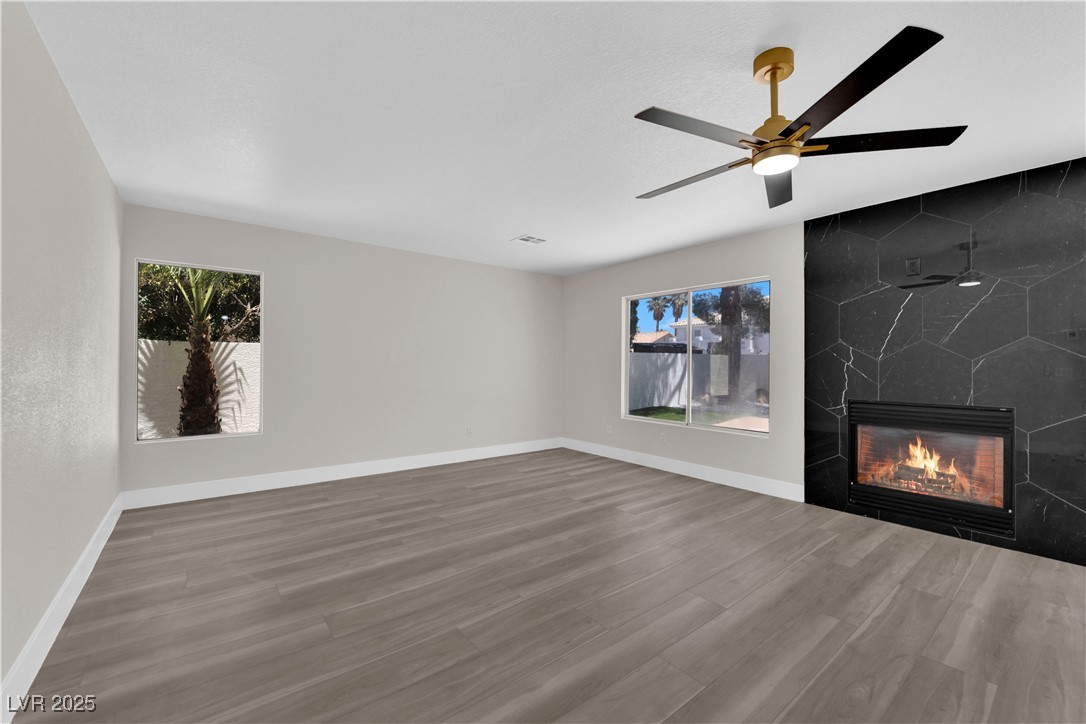 4404 Dunlap Crossing Street Property Photo 17