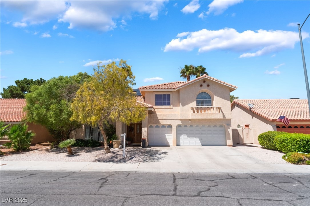 7504 Heather Knoll Circle Property Photo 1
