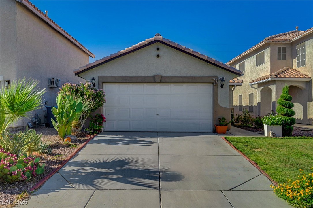 2066 Dragonslayer Avenue Property Photo 1