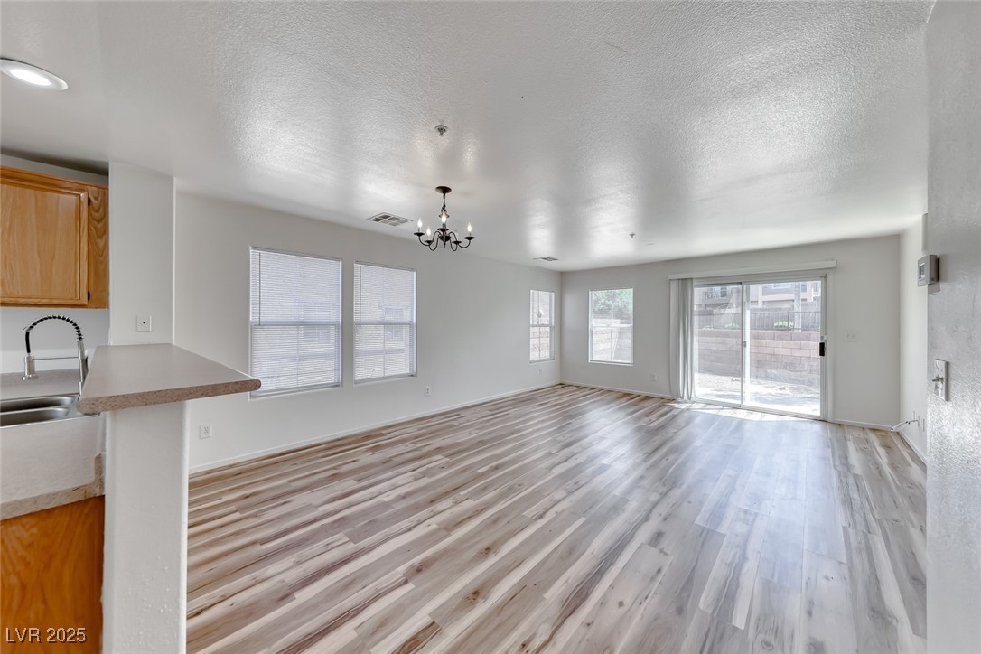 1088 Paradise Coach Drive Property Photo 5