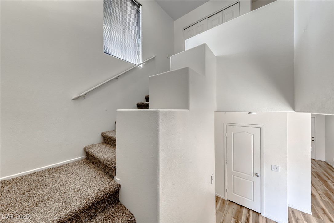 1088 Paradise Coach Drive Property Photo 17