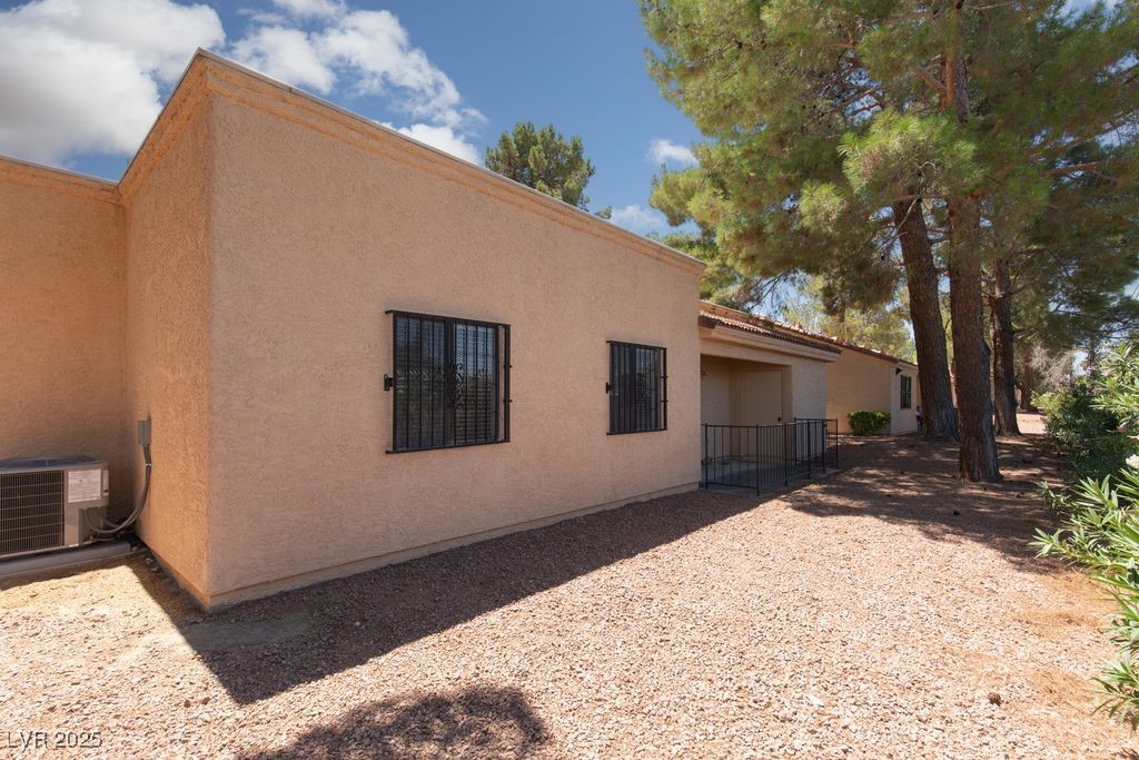 2851 South Valley View Boulevard 1021 Property Photo 3