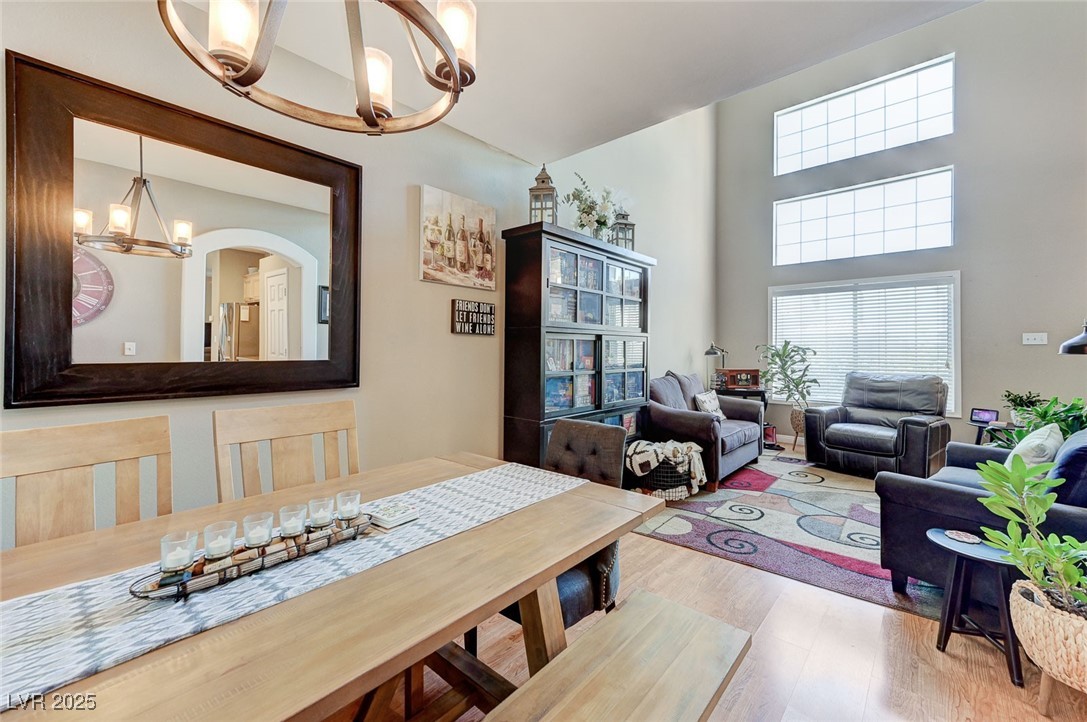 2527 New Salem Avenue Property Photo 10