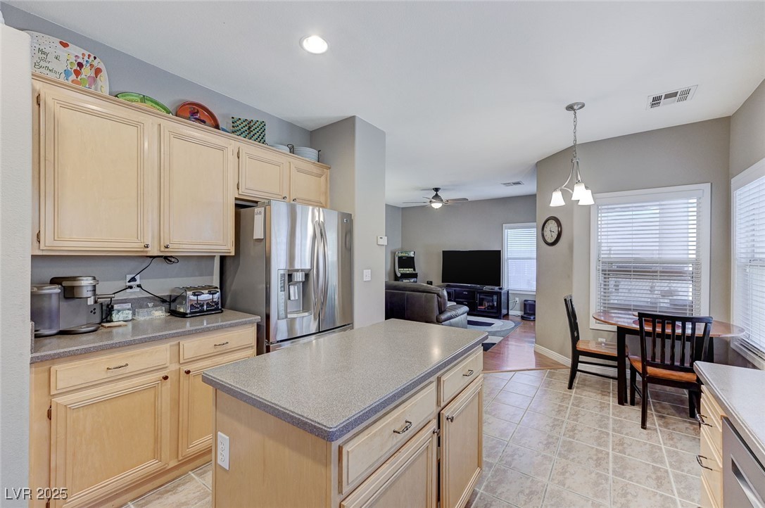 2527 New Salem Avenue Property Photo 17