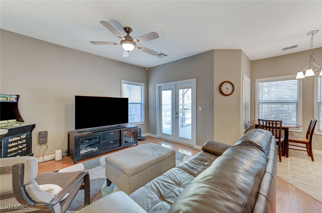 2527 New Salem Avenue Property Photo 24
