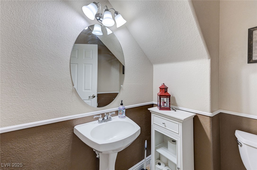 2527 New Salem Avenue Property Photo 27