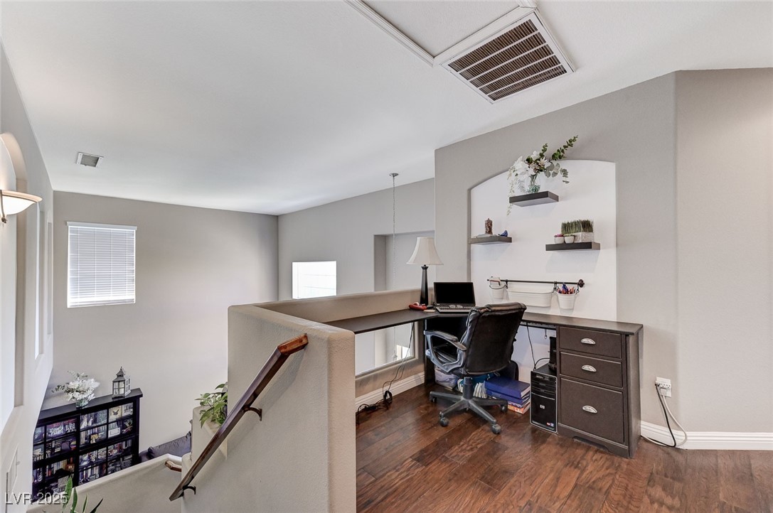 2527 New Salem Avenue Property Photo 40