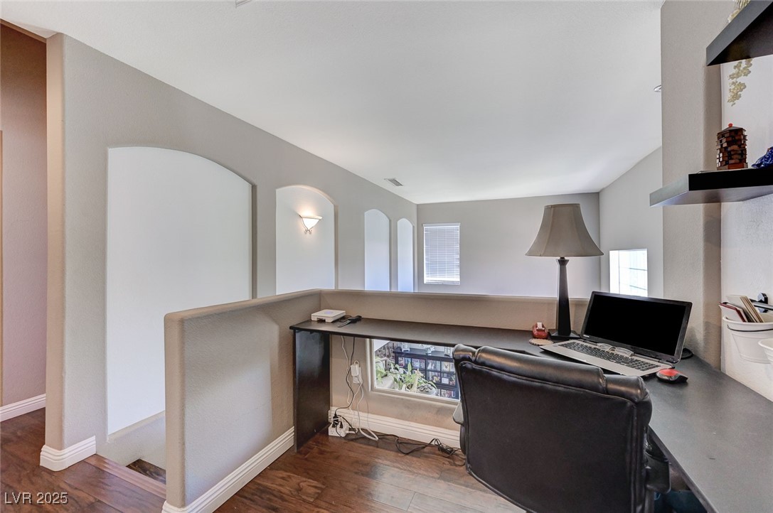 2527 New Salem Avenue Property Photo 41