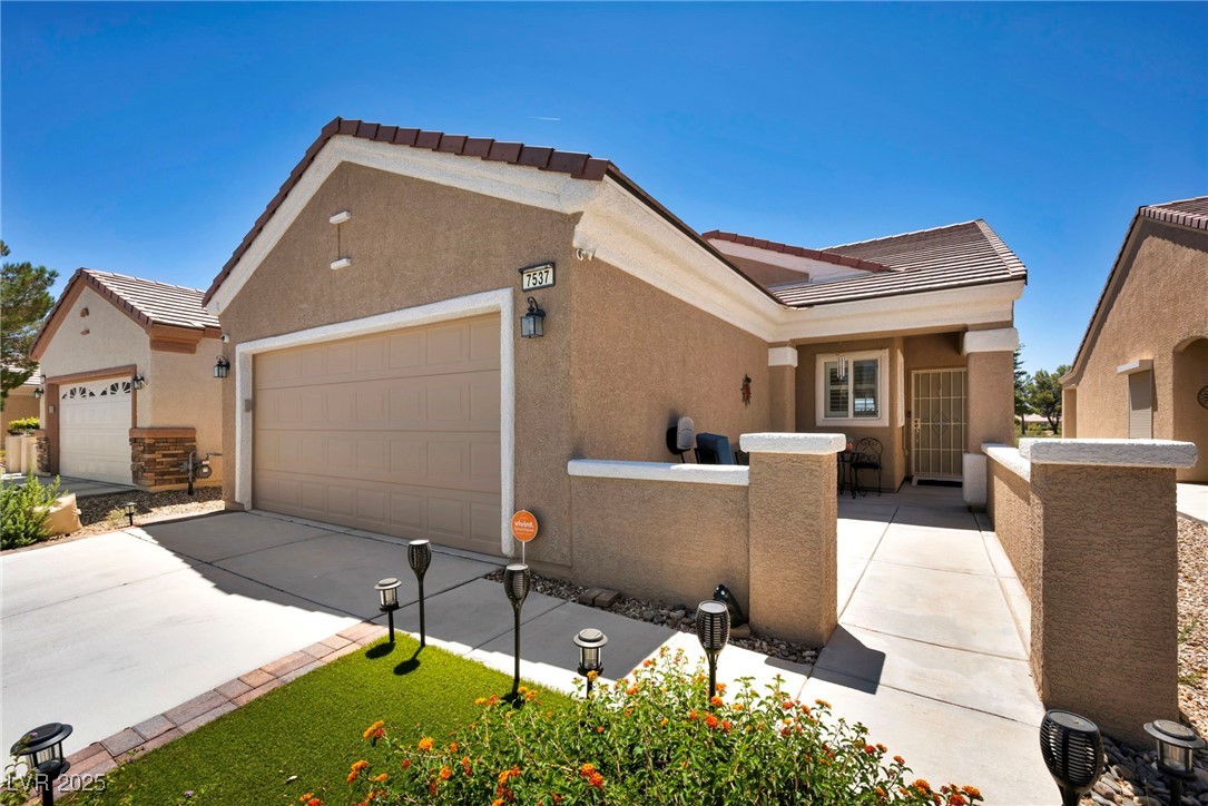 7537 Chaffinch Street Property Photo 3