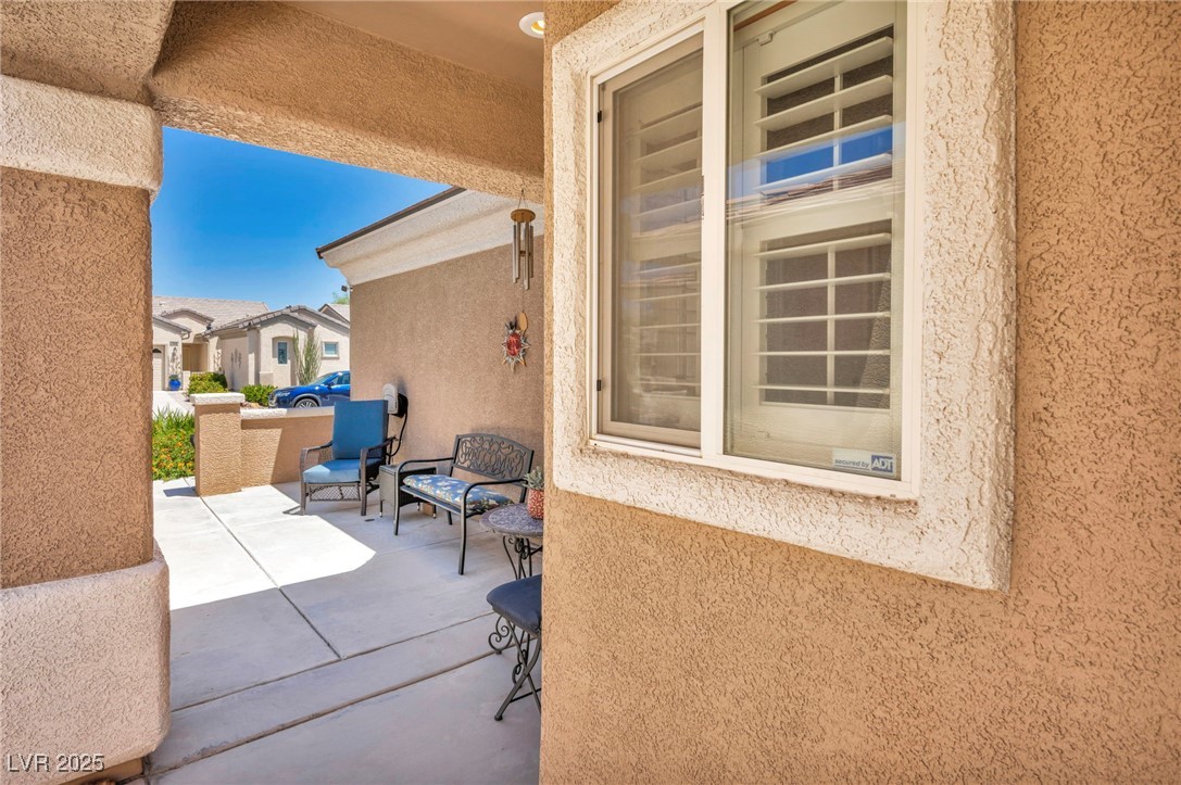 7537 Chaffinch Street Property Photo 4