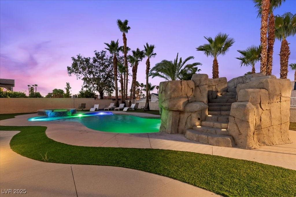 2110 Americas Cup Circle Property Photo 5