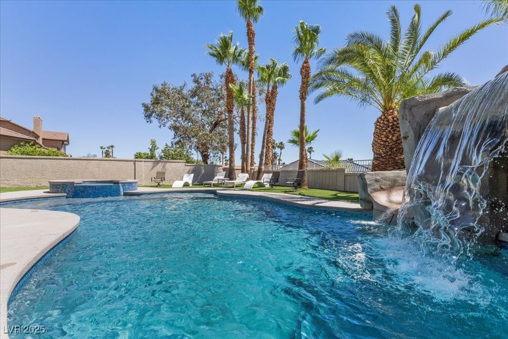 2110 Americas Cup Circle Property Photo 38