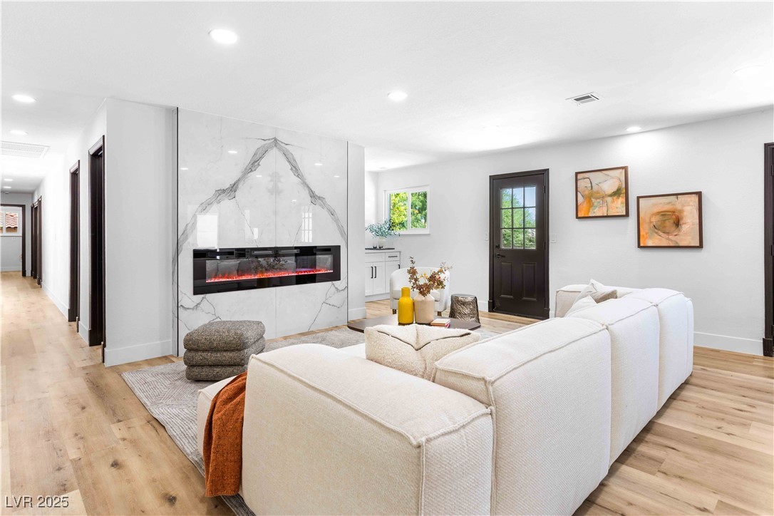 5830 Via Manigua Property Photo 13