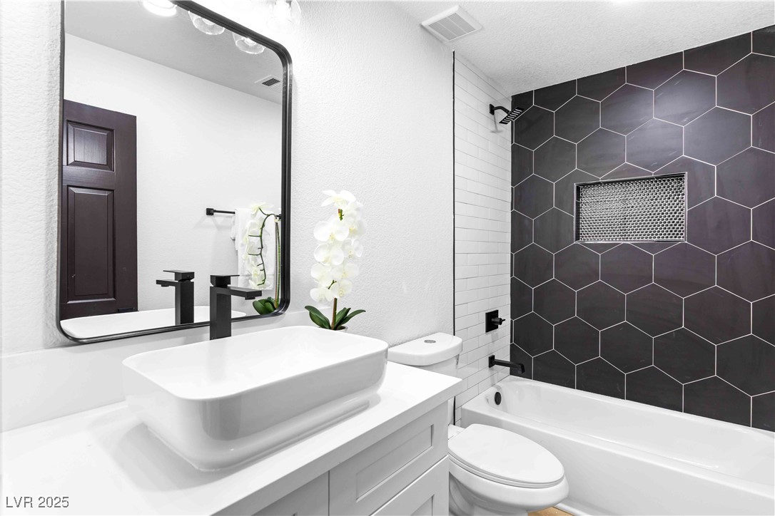 5830 Via Manigua Property Photo 45