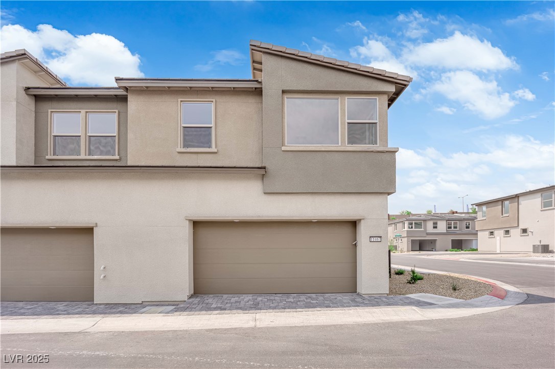 11467 Ethereal Landing Avenue Property Photo 4