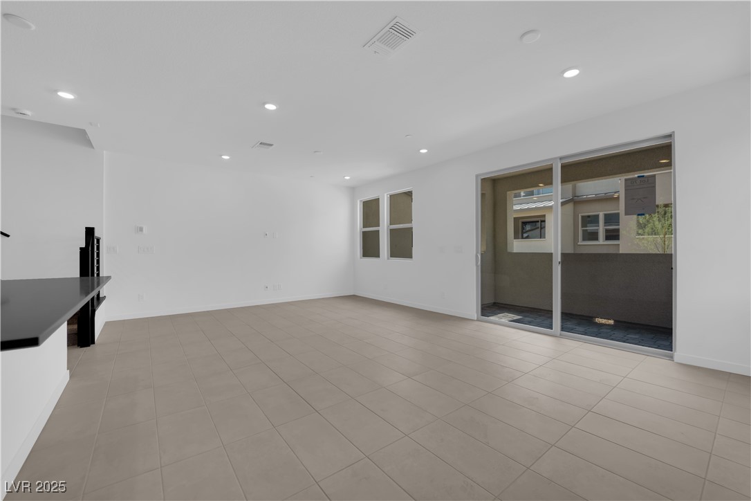 11467 Ethereal Landing Avenue Property Photo 9
