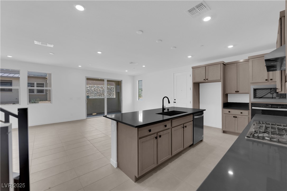 11467 Ethereal Landing Avenue Property Photo 12