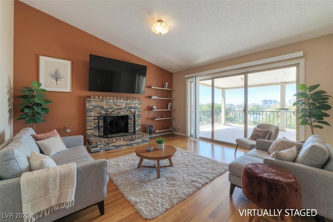 8700 Isola Drive Property Photo 10