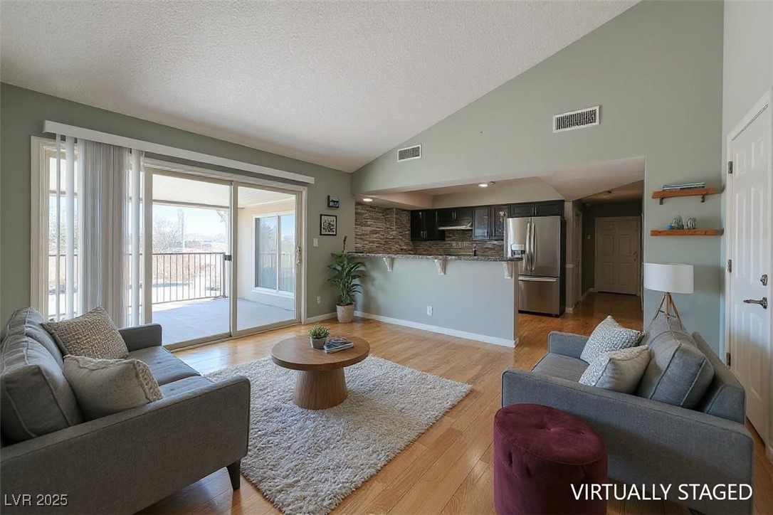 8700 Isola Drive Property Photo 12