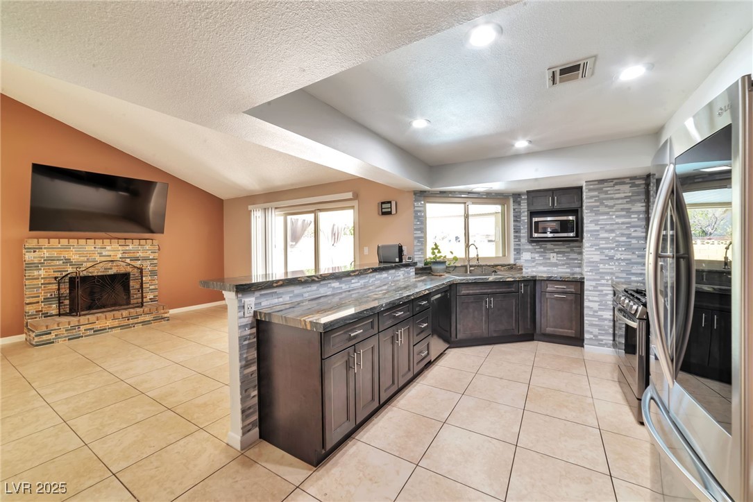 8700 Isola Drive Property Photo 17