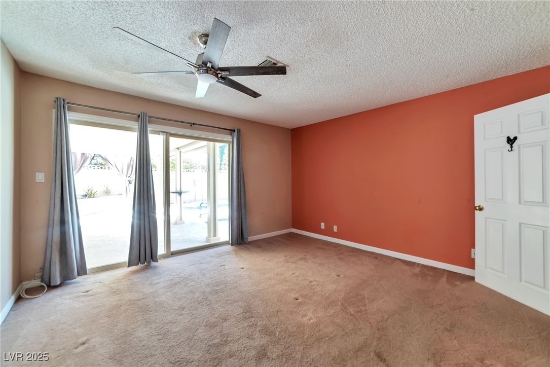 8700 Isola Drive Property Photo 26