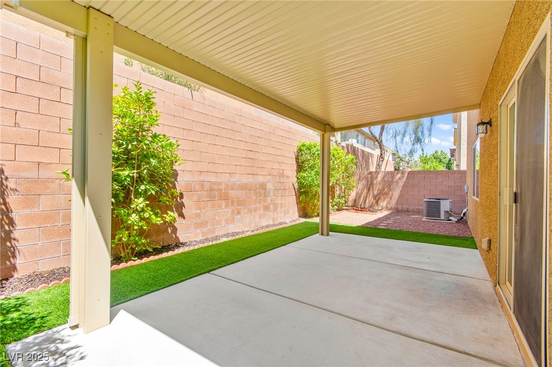 7927 Blue Lake Peak Street Property Photo 37