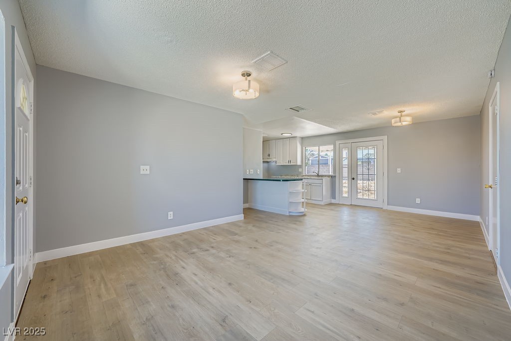 5813 Condor Avenue Property Photo 2