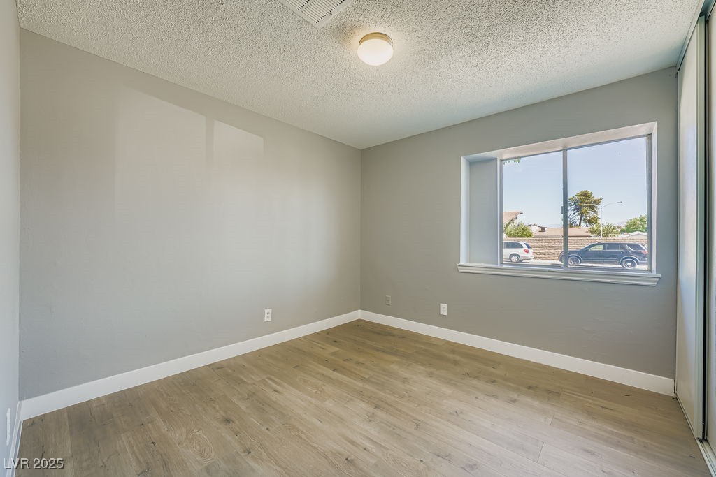 5813 Condor Avenue Property Photo 12