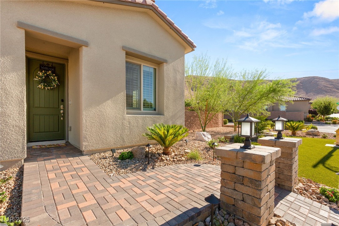 3345 Molinos Drive Property Photo 4
