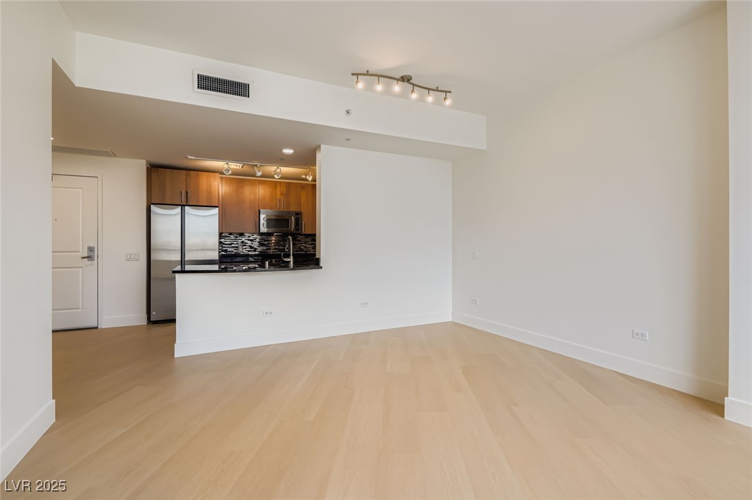 200 West Sahara Avenue 204 Property Photo 6