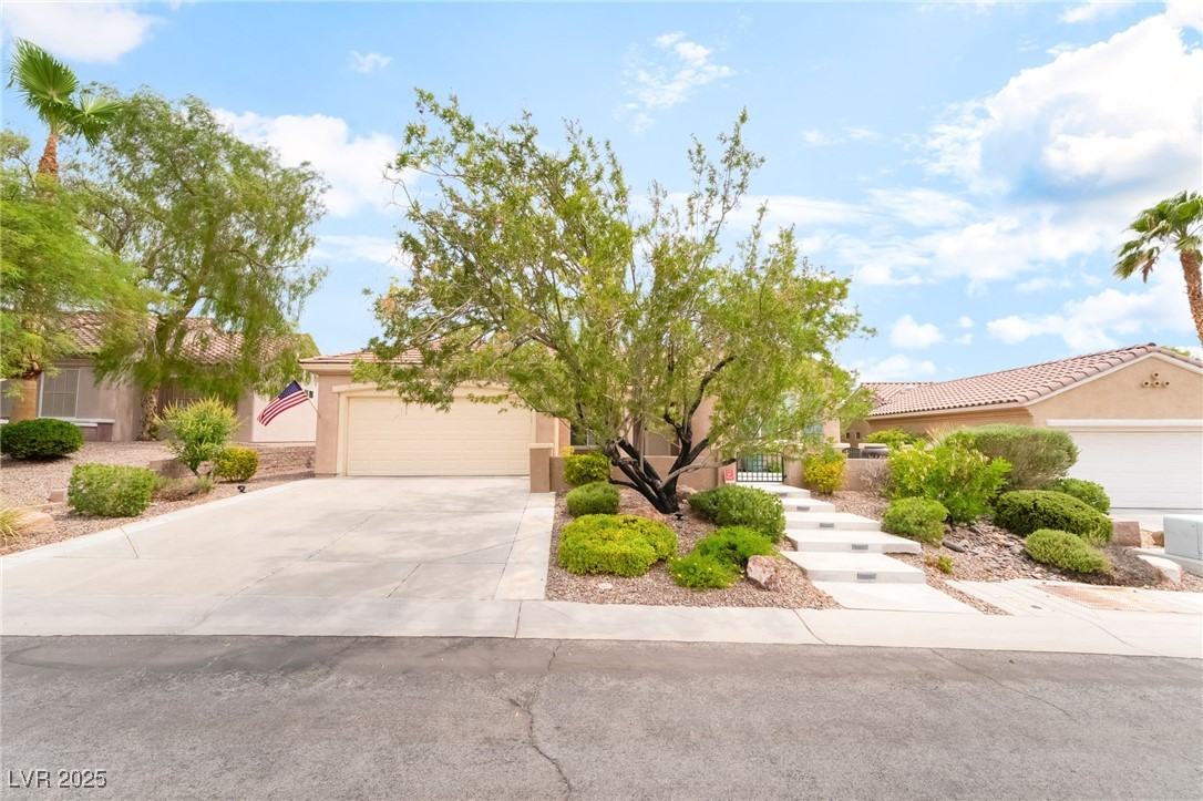 1630 Sebring Hills Drive Property Photo 1