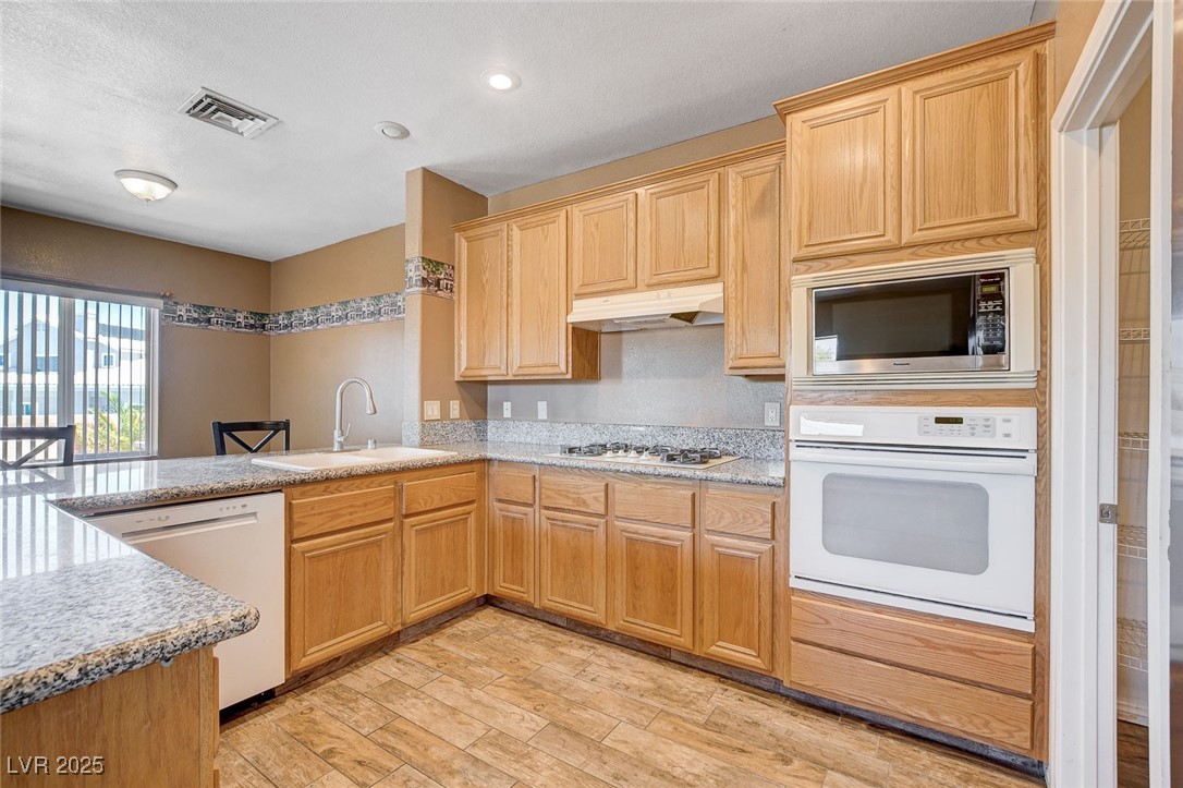 5704 Burdel Street Property Photo 18