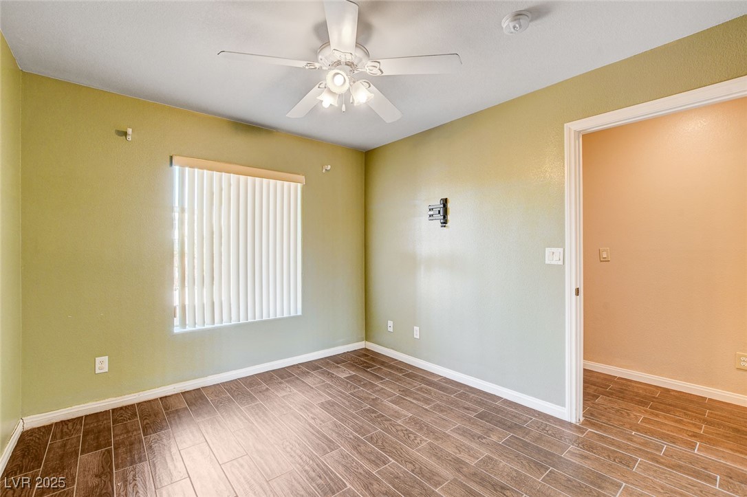 5704 Burdel Street Property Photo 33